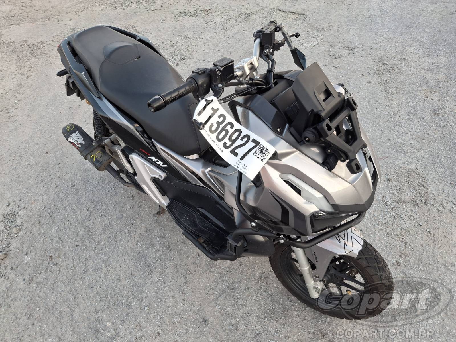 Honda ADV 2023 em leilão — SP