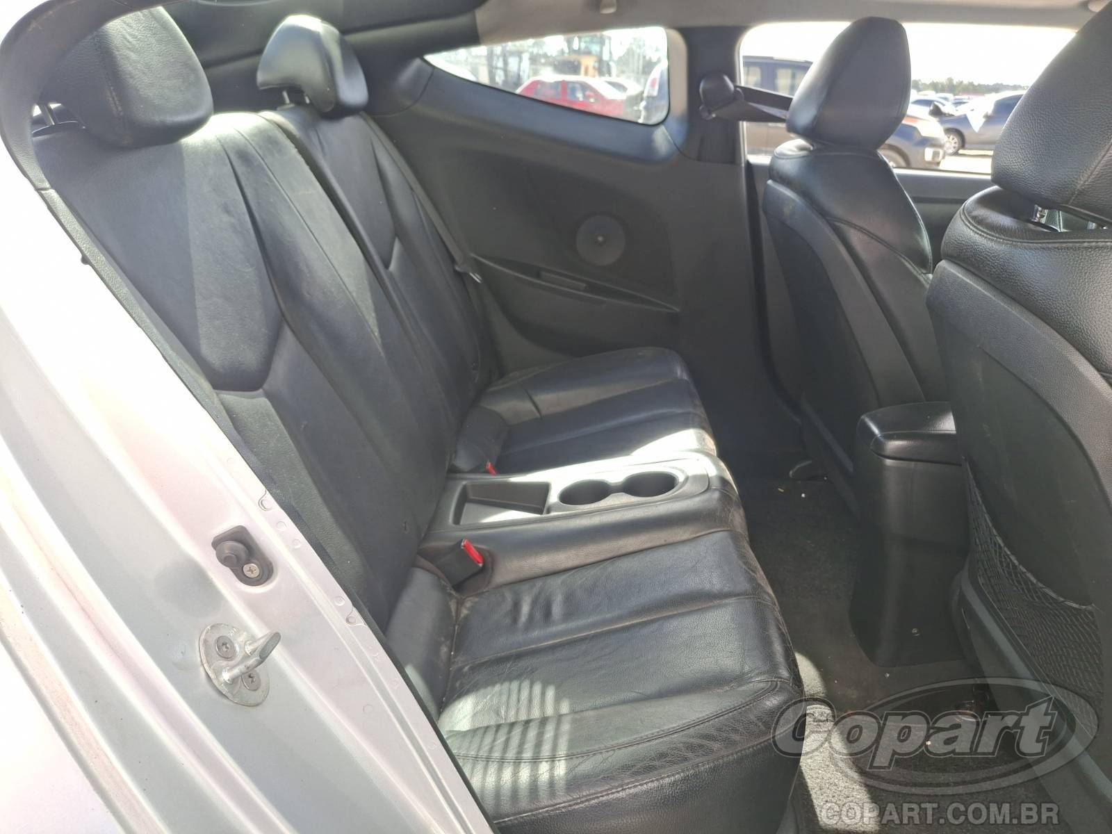 Foto 6 de 10: 2012 HYUNDAI VELOSTER