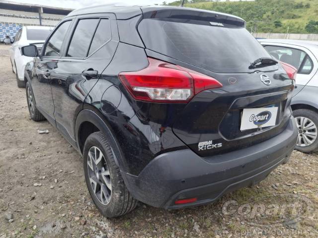 2021 NISSAN KICKS 