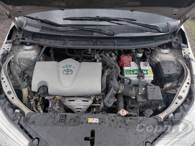 2020 TOYOTA YARIS SEDA 