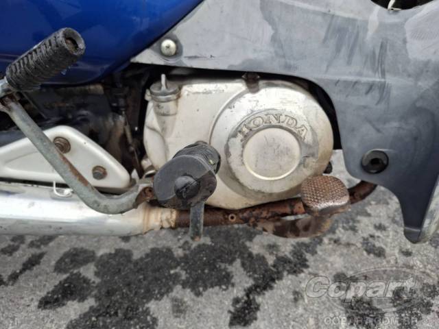 2002 HONDA C 100 