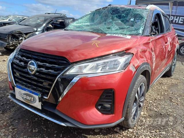 2022 NISSAN KICKS 