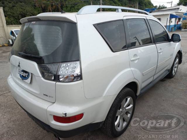 2011 MITSUBISHI OUTLANDER 
