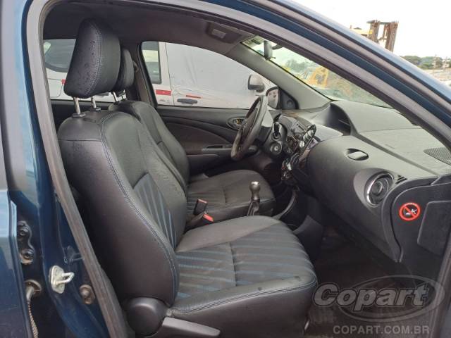 2015 TOYOTA ETIOS SEDA 