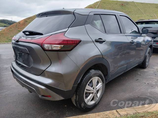2024 NISSAN KICKS 