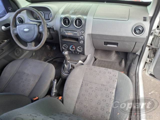 2004 FORD ECOSPORT 