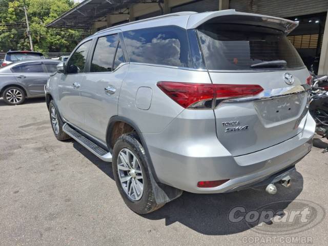 2018 TOYOTA HILUX SW4 