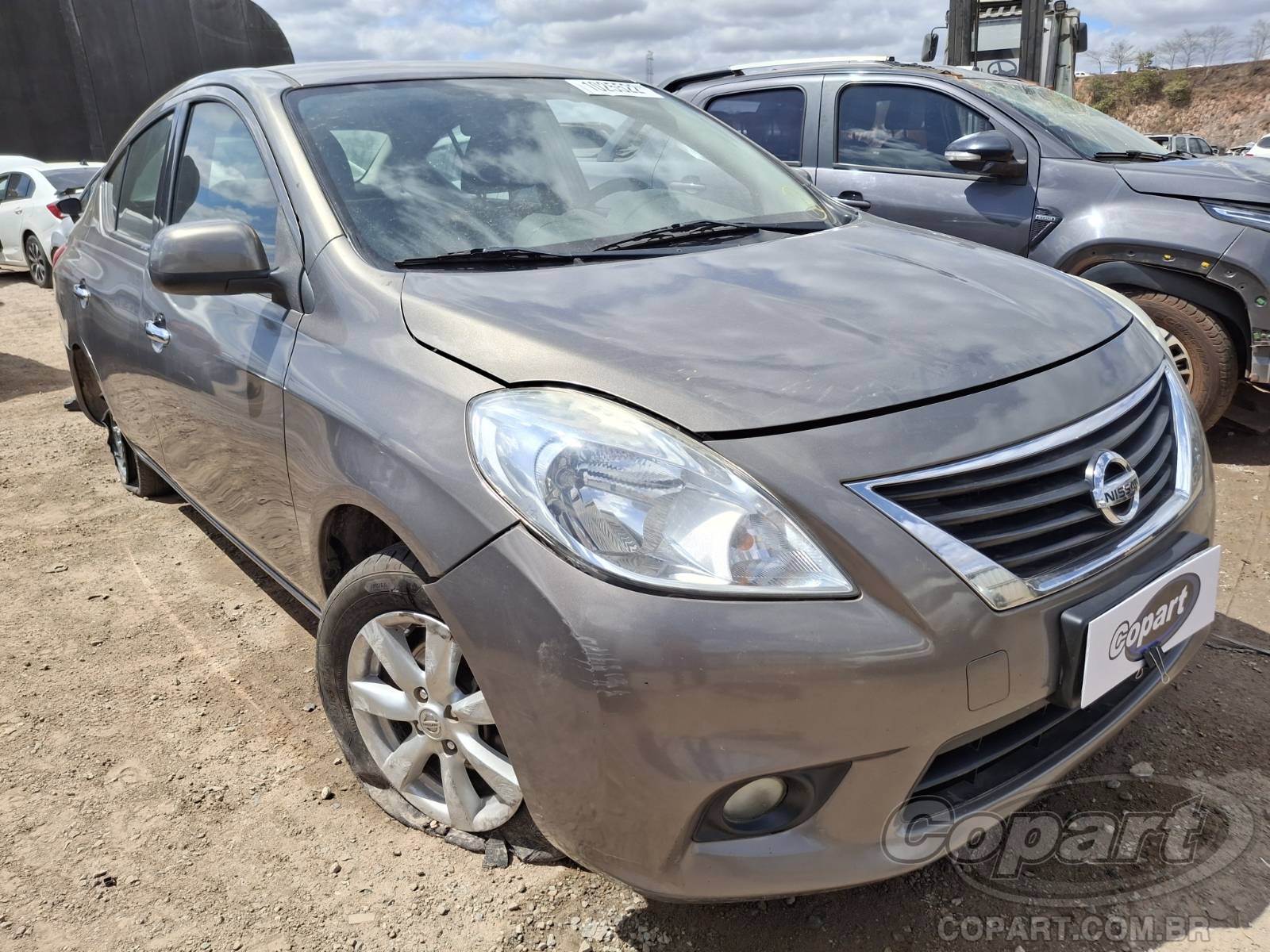 Veículo Nissan Versa 2014 NISSAN VERSA SL 1.6 16V FLEXIVEL ALCOOL/GASOLINA 2014 em leilão