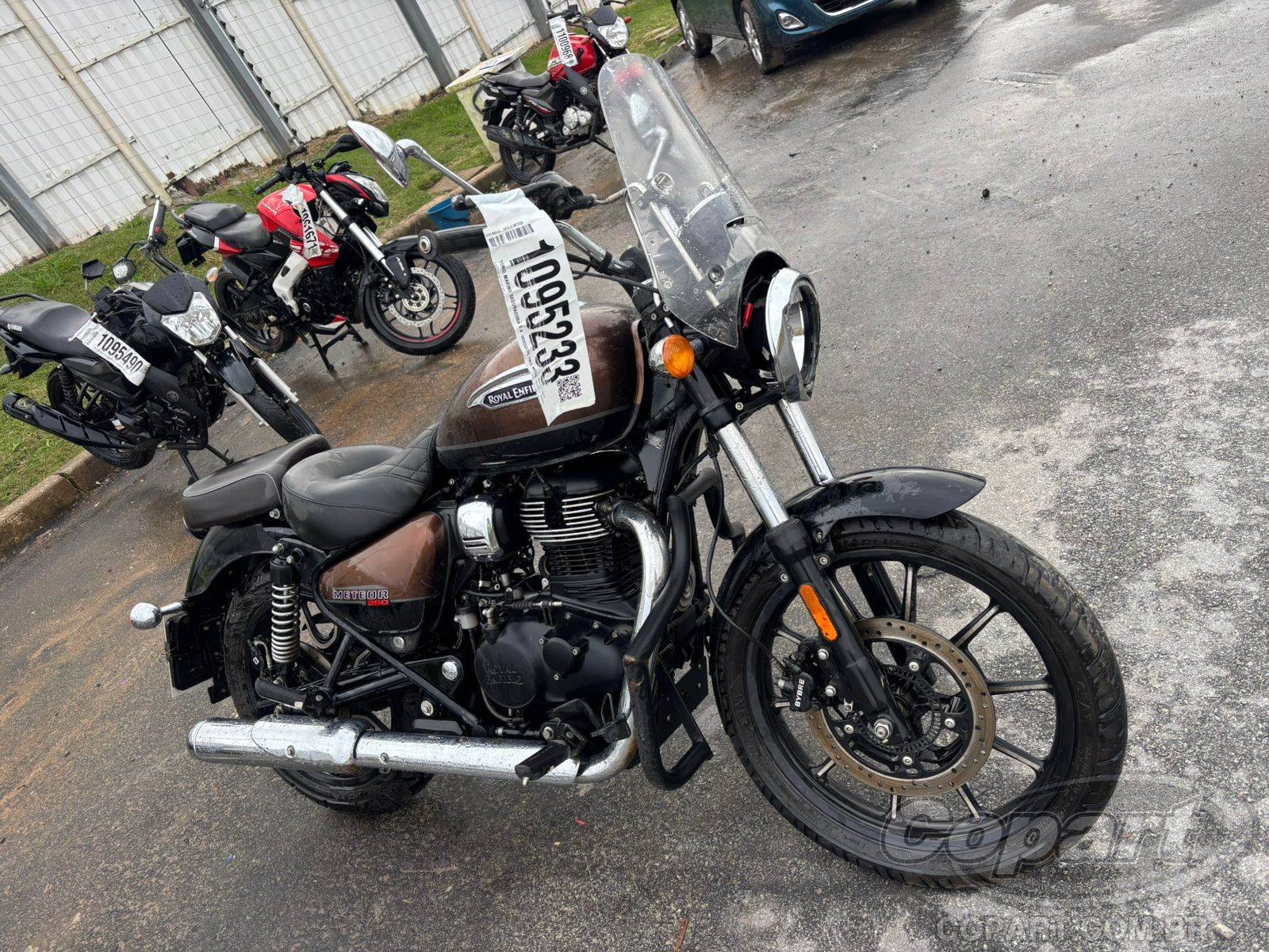 Royal Enfield Meteor 350 Supernova