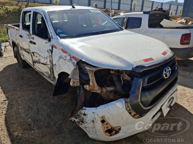 2021 TOYOTA HILUX CD 