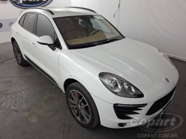 2017 PORSCHE MACAN 