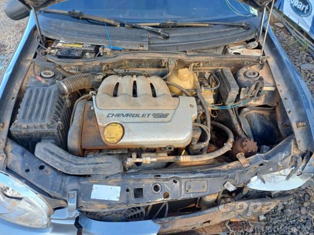 2001 CHEVROLET CORSA SEDAN 