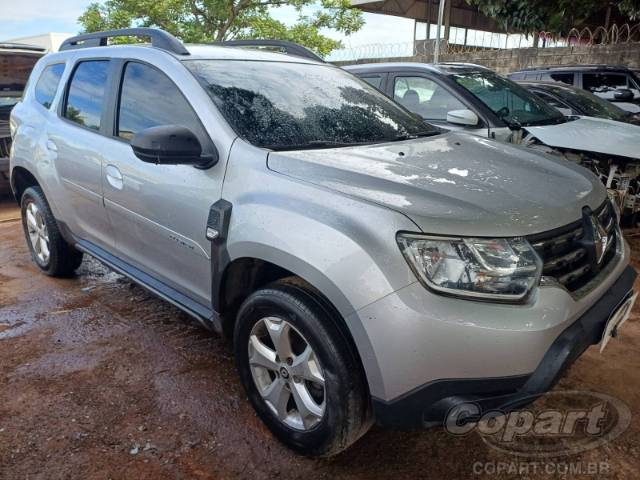 2021 RENAULT DUSTER 