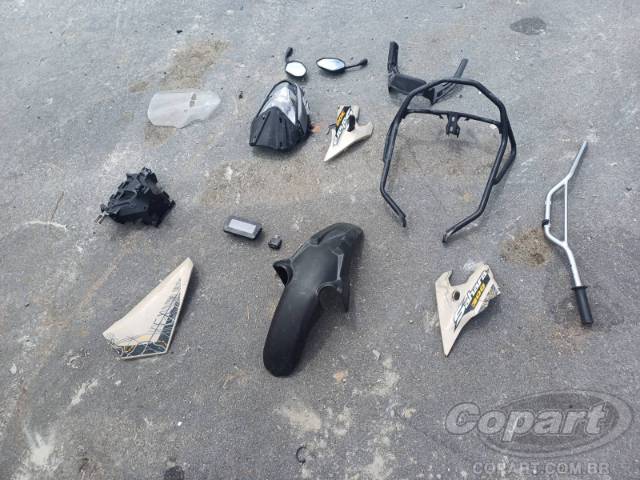 2025 HONDA XRE SAHARA 300 