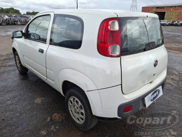 2015 FIAT UNO 