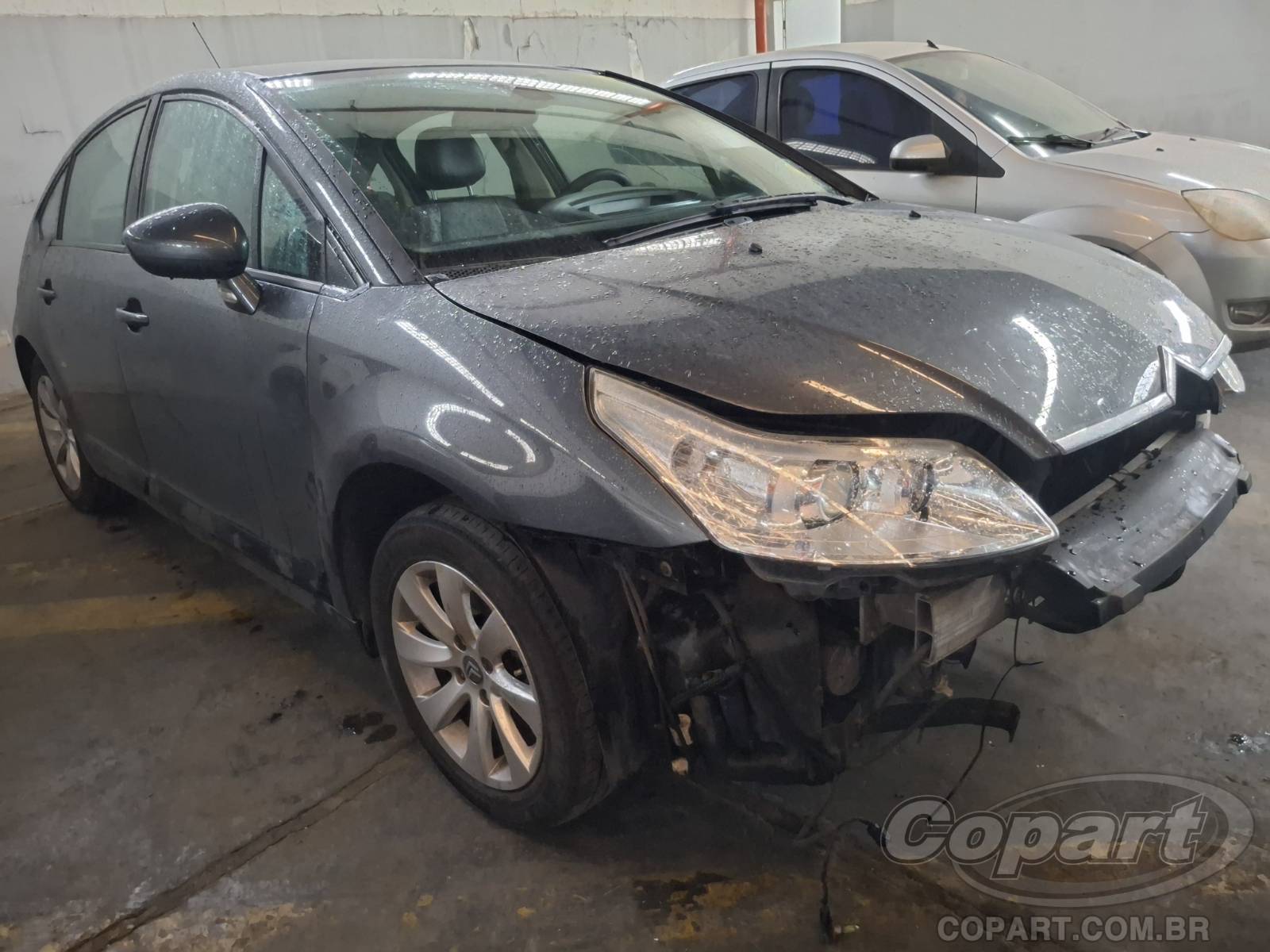 Citroen C4 Exclusive 2.0 16V 2013 Colisão