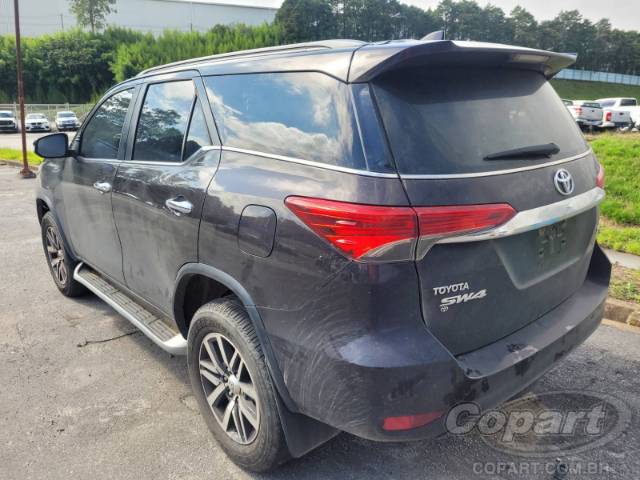 2017 TOYOTA HILUX SW4 