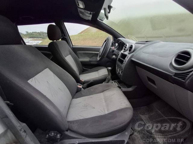 2008 FORD FIESTA 