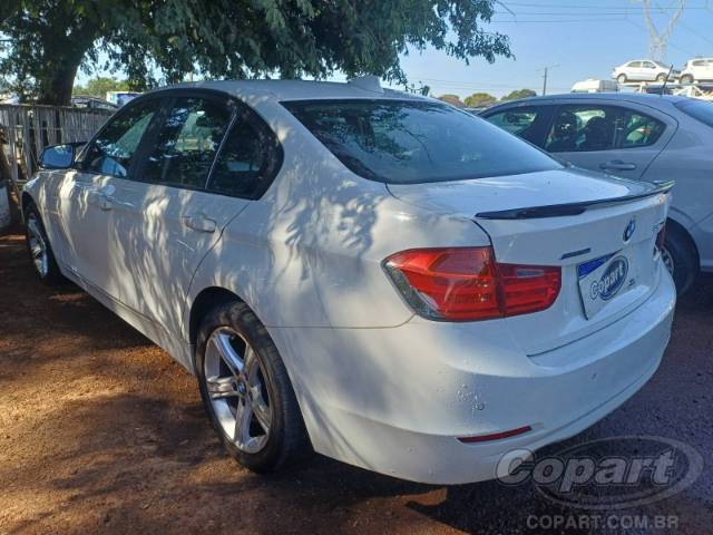 2014 BMW SERIE 3 