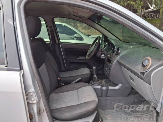 2011 FORD FIESTA 