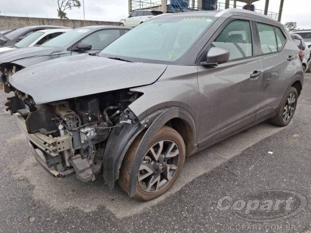 2022 NISSAN KICKS 