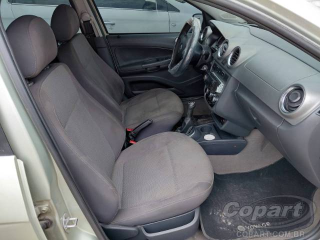 2010 VOLKSWAGEN VOYAGE 