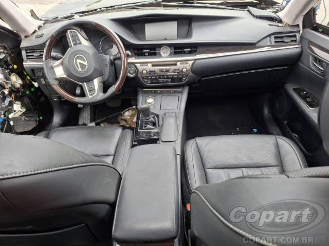 2018 LEXUS ES 