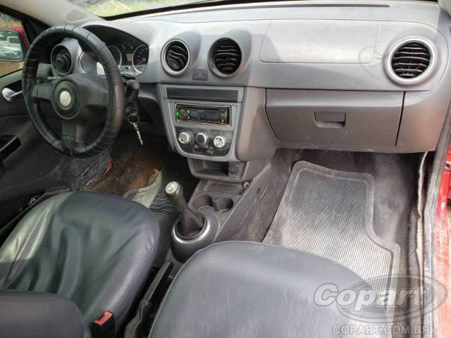 2010 VOLKSWAGEN SAVEIRO CE 