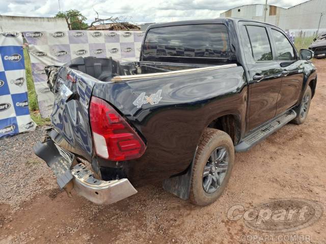 2024 TOYOTA HILUX CD 
