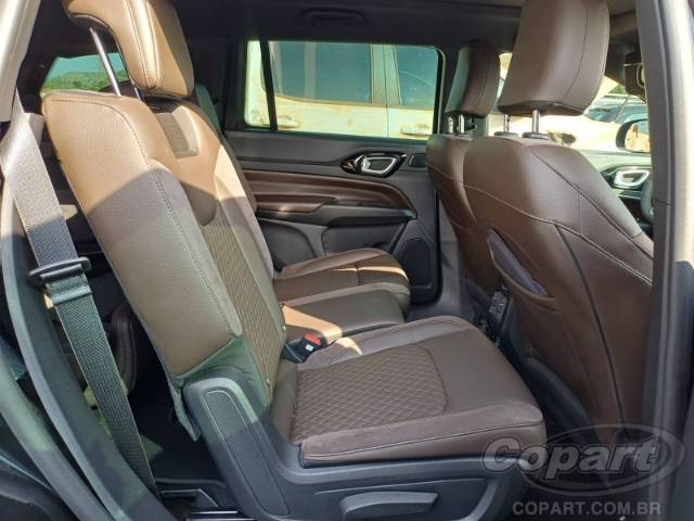 2025 JEEP COMMANDER 