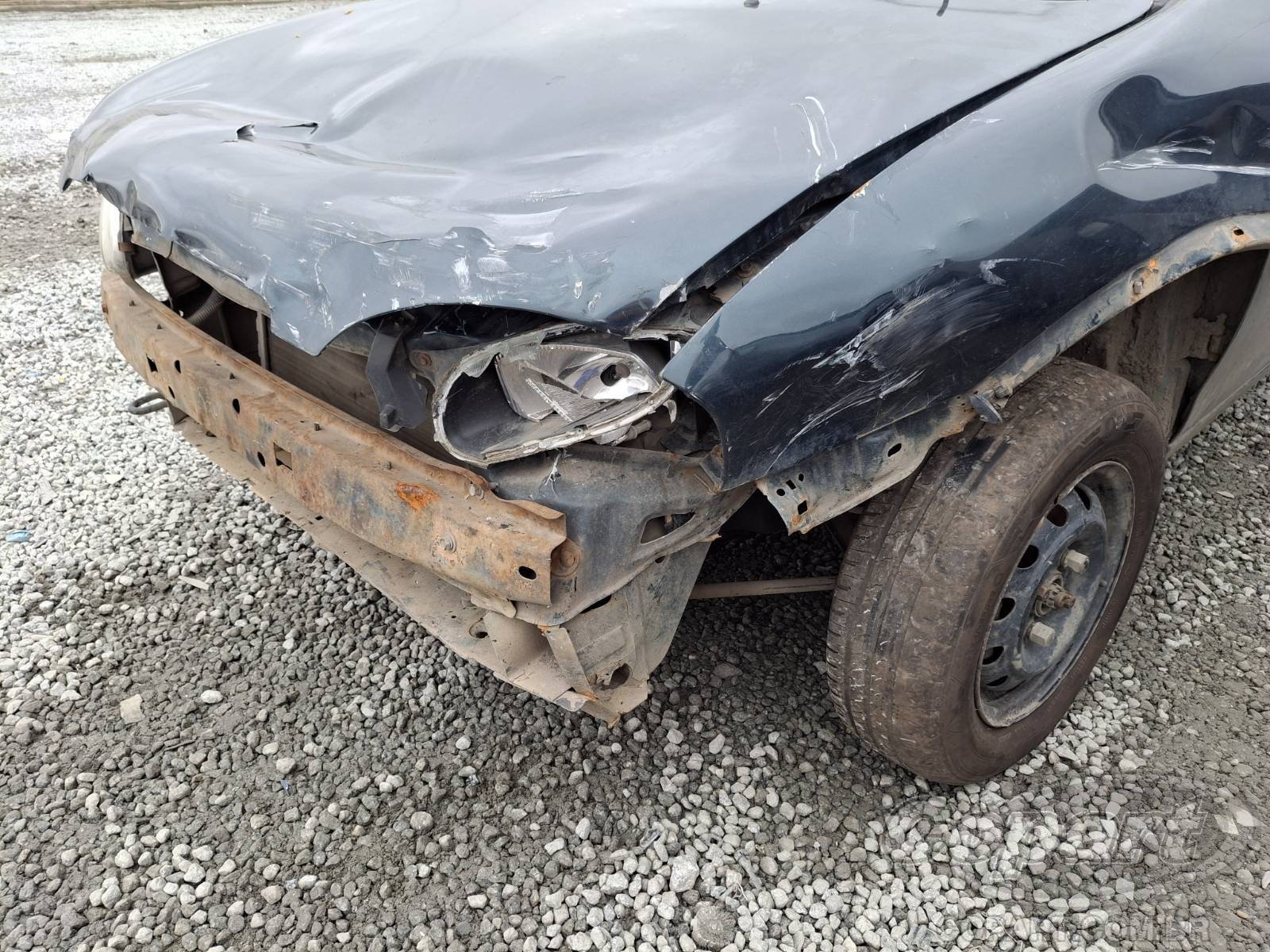 1998 CHEVROLET CORSA — foto 12 de 15