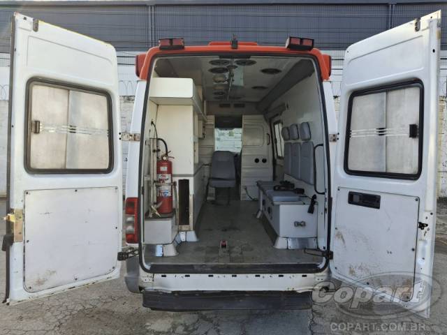 2004 MERCEDES BENZ SPRINTER 