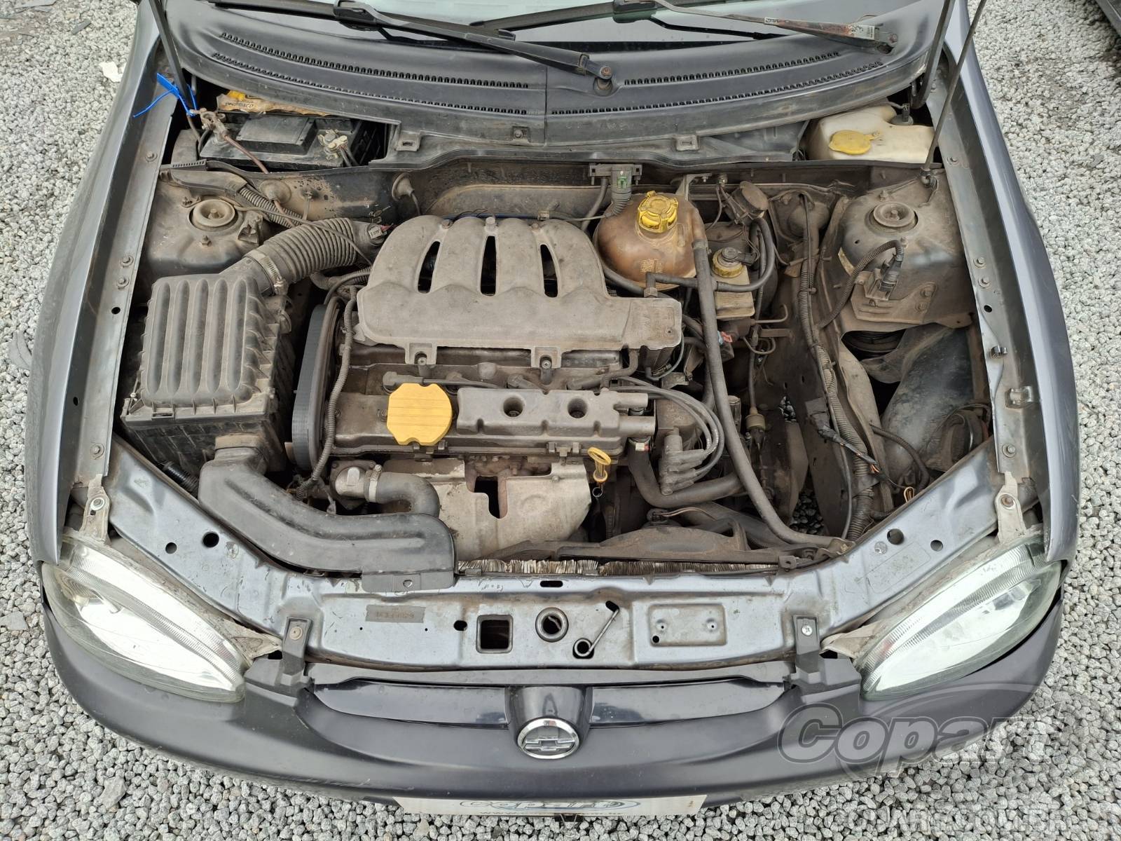 Foto 7 de 15: 2001 CHEVROLET CORSA SEDAN