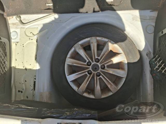 2012 VOLKSWAGEN FOX 