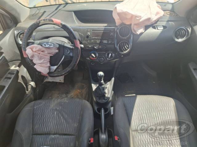 2017 TOYOTA ETIOS SEDA 