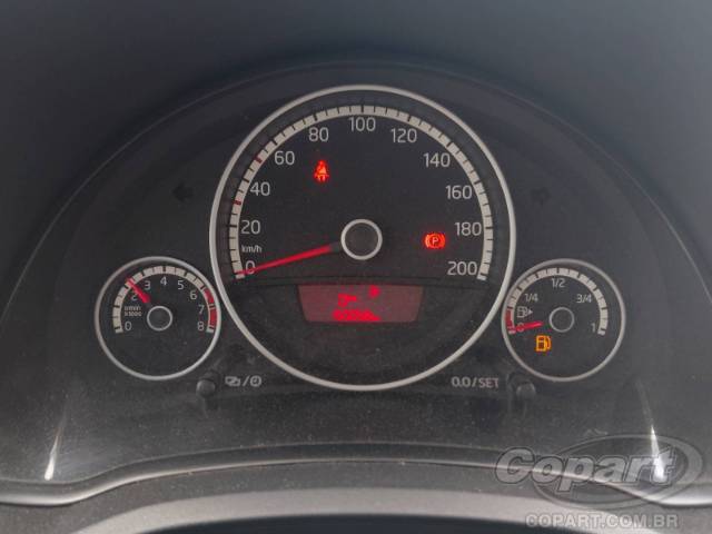 2015 VOLKSWAGEN UP 