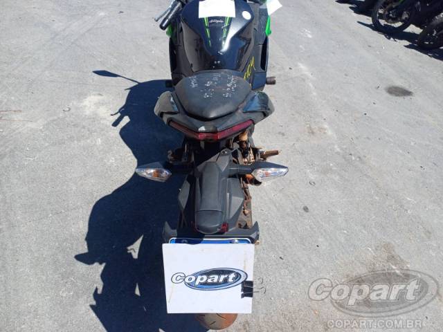 2025 KAWASAKI NINJA 500 