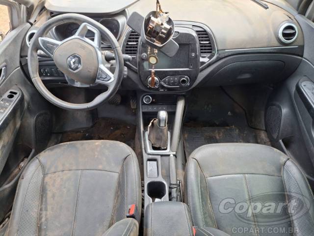 2023 RENAULT CAPTUR 