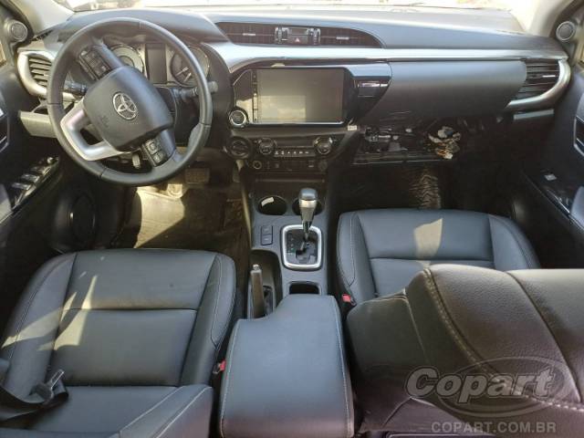 2025 TOYOTA HILUX CD 