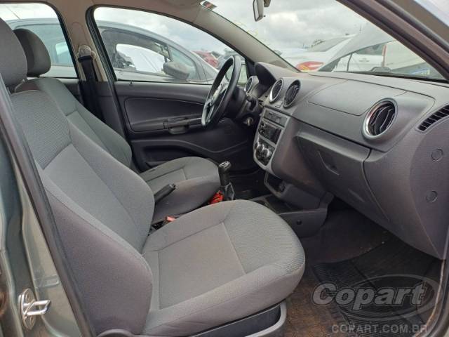 2010 VOLKSWAGEN GOL 