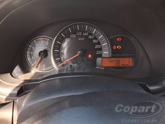 2017 NISSAN VERSA 