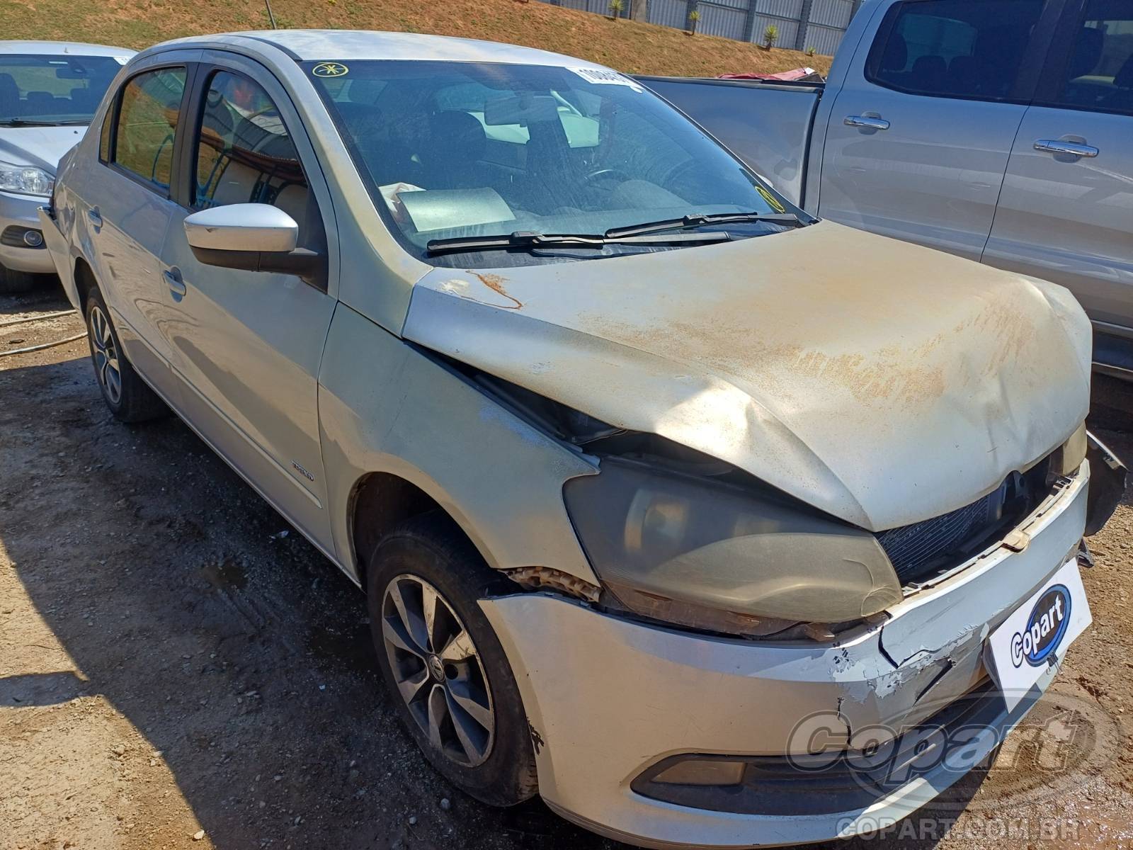 Veículo VW - VolksWagen Voyage VOLKSWAGEN VOYAGE 1.0 TOTAL FLEX 2014 2014 em leilão