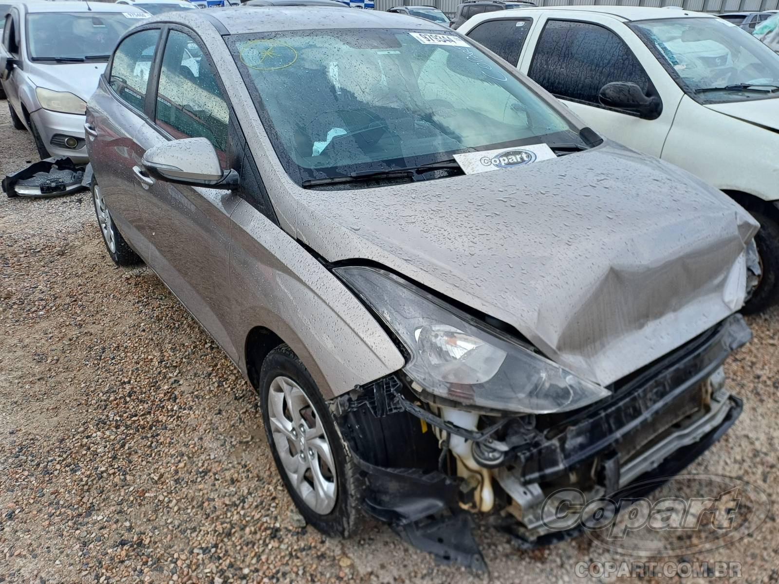 Hyundai HB20 Vision 1.0 12V CVVT 2020 Médio Dano