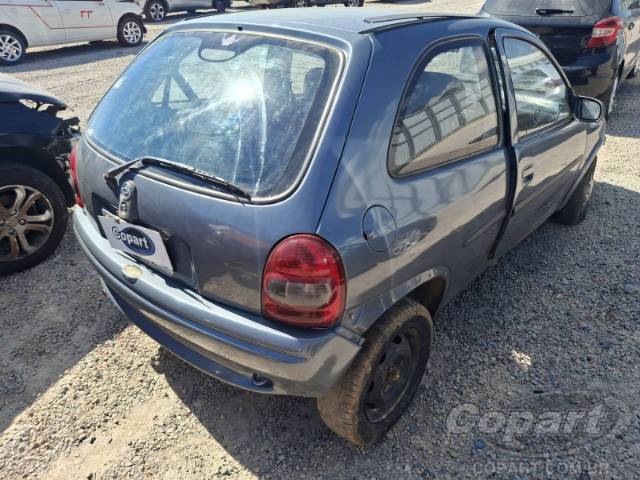 2000 CHEVROLET CORSA 