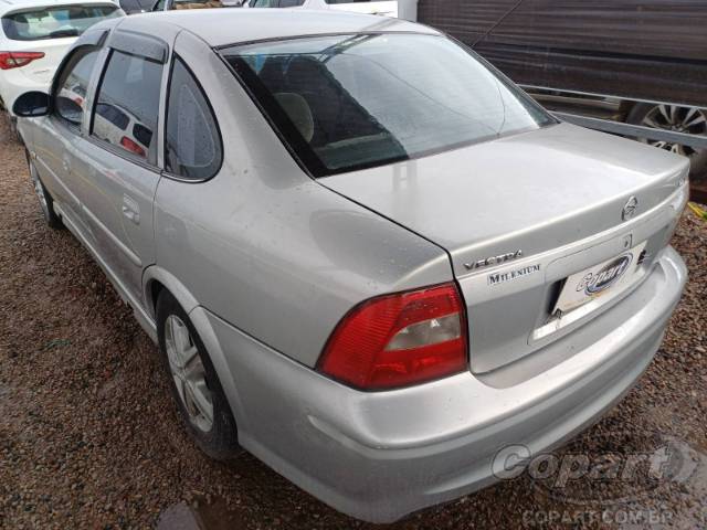 2001 CHEVROLET VECTRA 