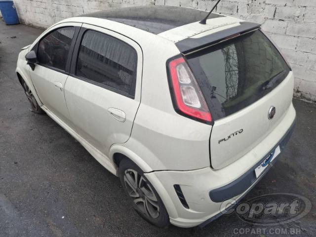 2016 FIAT PUNTO 