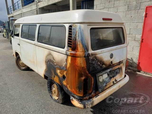 2013 VOLKSWAGEN KOMBI 