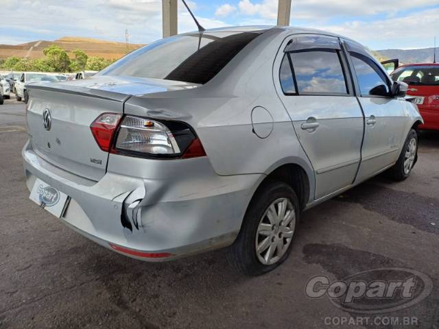 2015 VOLKSWAGEN VOYAGE 