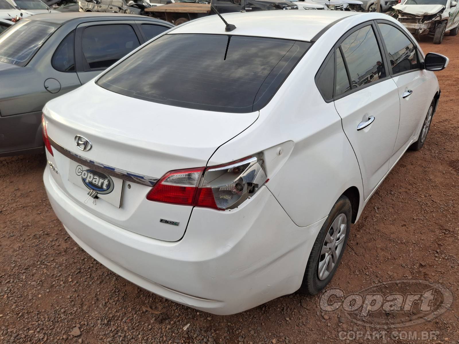 Foto 4: 2014 HYUNDAI HB20S