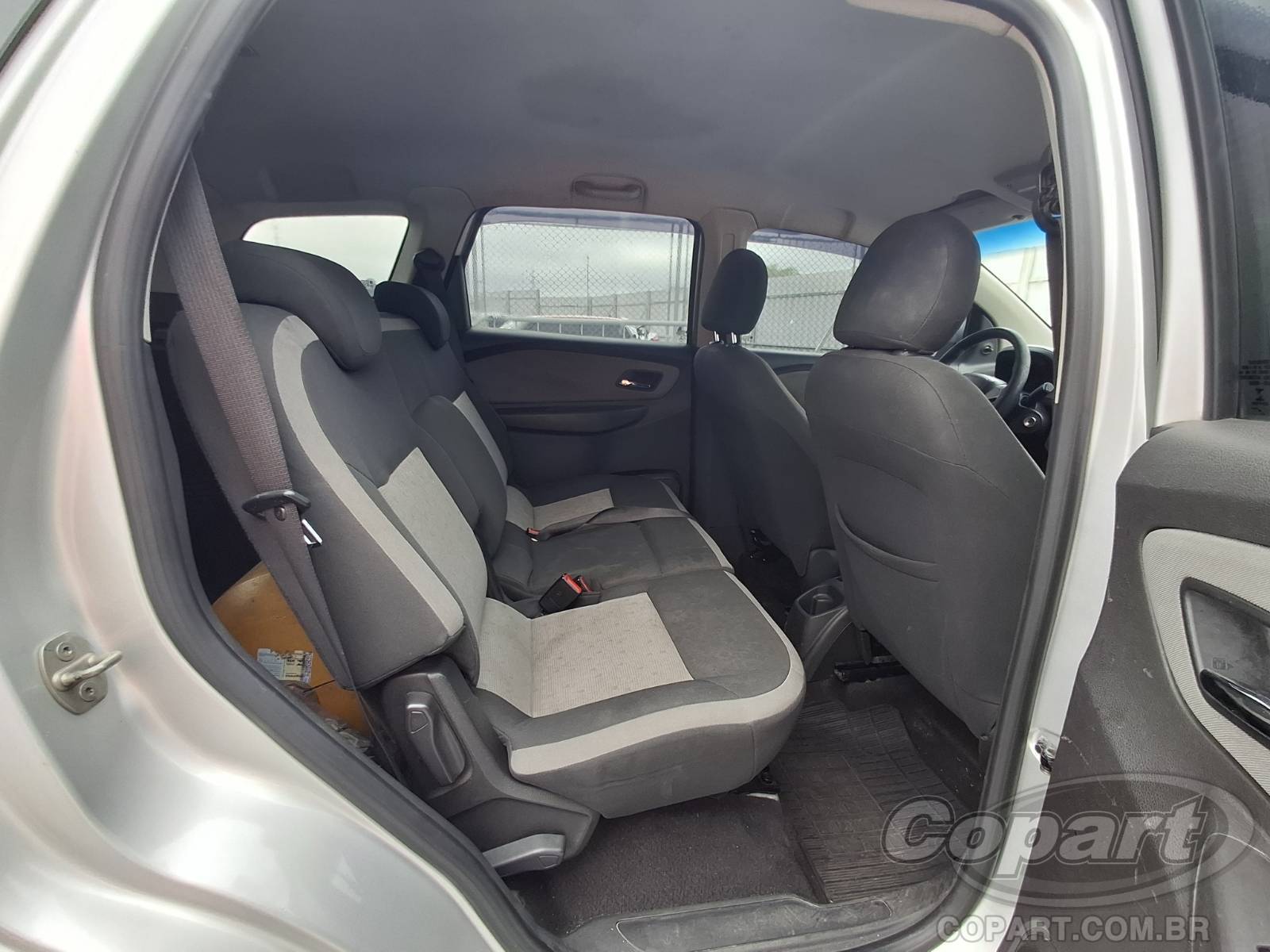 2016 CHEVROLET SPIN — foto 6 de 10